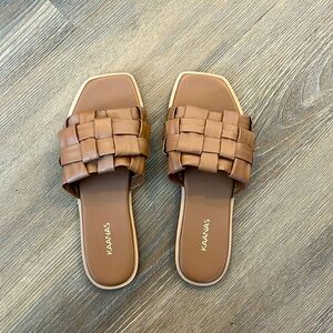 KAANAS BELINHA BASKETWEAVE SLIDE / SIZE 7 / CARAMEL